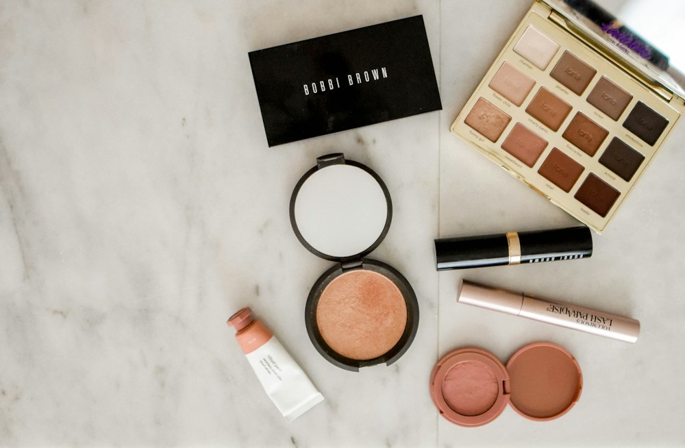 Mineral make-up and skincare flat lay